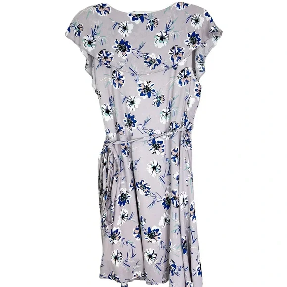 Lulu’s La Vie Lavender Floral Sleeveless V-Neck Wrap Ruffle Dress Women’s Sz XL - Picture 3 of 14